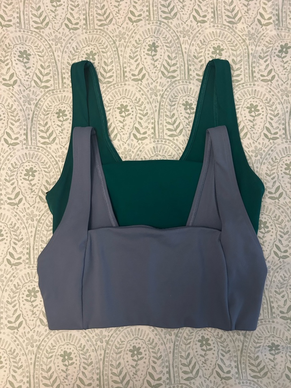 PINK Victoria’s Secret sports bra in Large